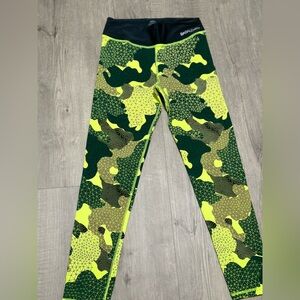 High waistedd tights with cute details